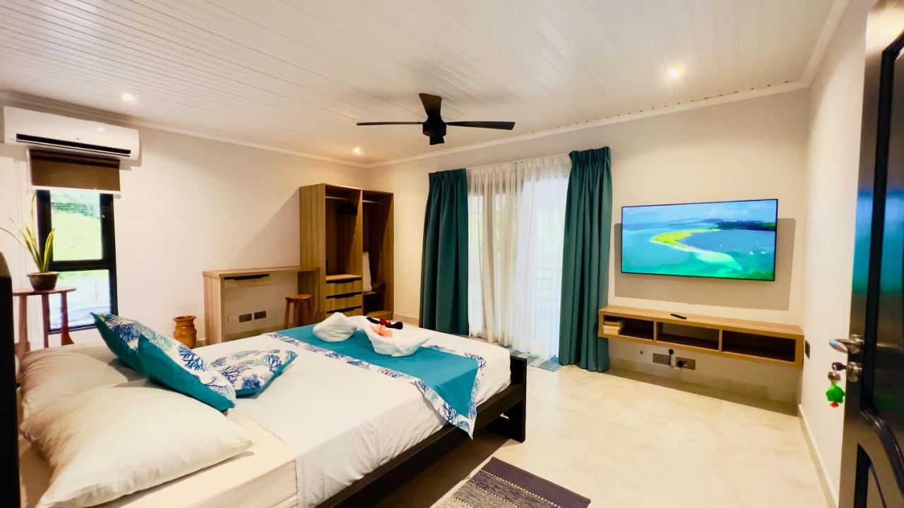Le Port Guest House Baie Sainte Anne Luaran gambar